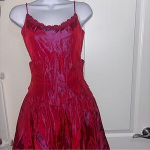 Jessica McClintock Rich Red Iridescent Acetate Croset Back Cut Out Gown